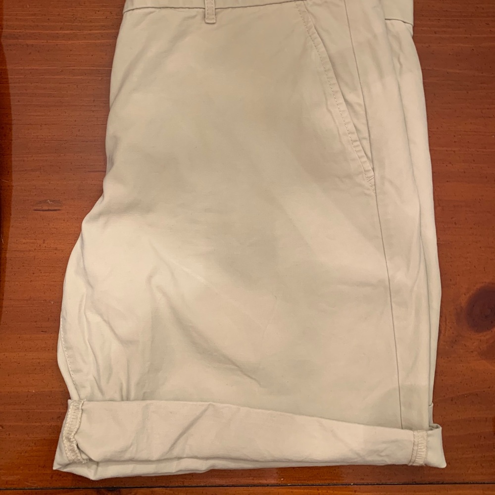 Bundle Of 4 Pair Of Gap Roll/ Cuffed Bottom Shorts - image 8
